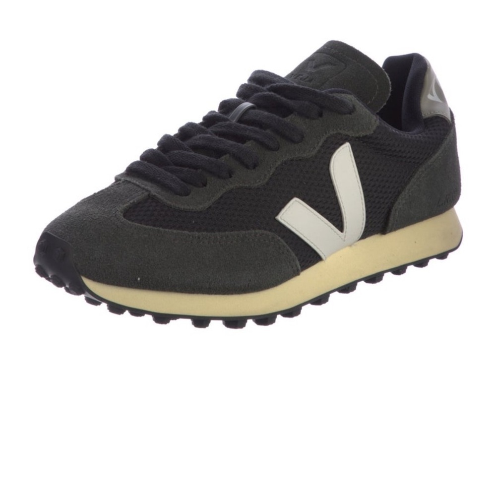 Veja size 8 
Rio Branco - Picture 2 of 8